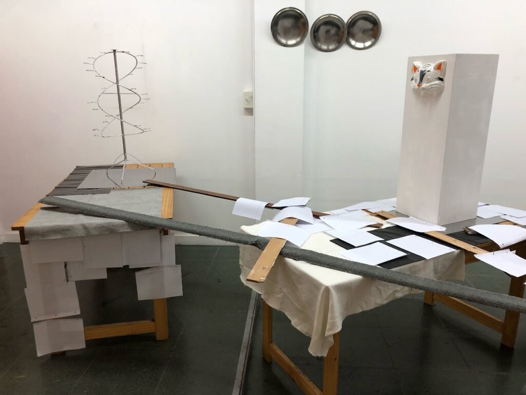 Big paintings and sculptures by horacio alcolea crespo in buenos aires3