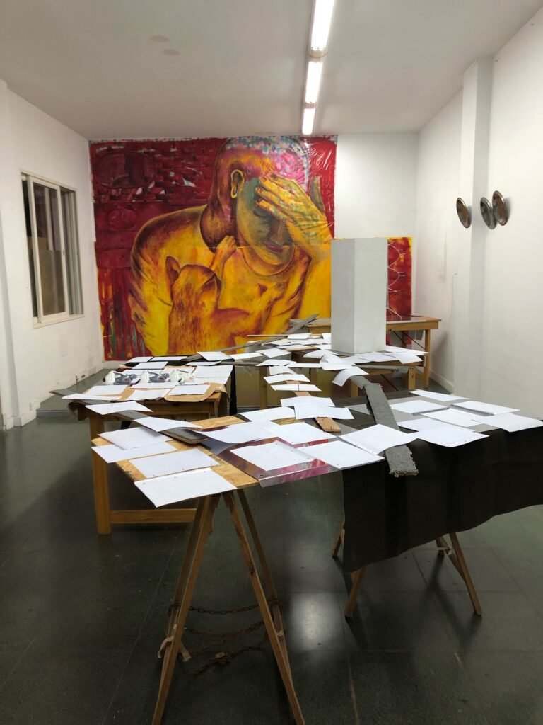Big paintings and sculptures by horacio alcolea crespo in buenos aires4