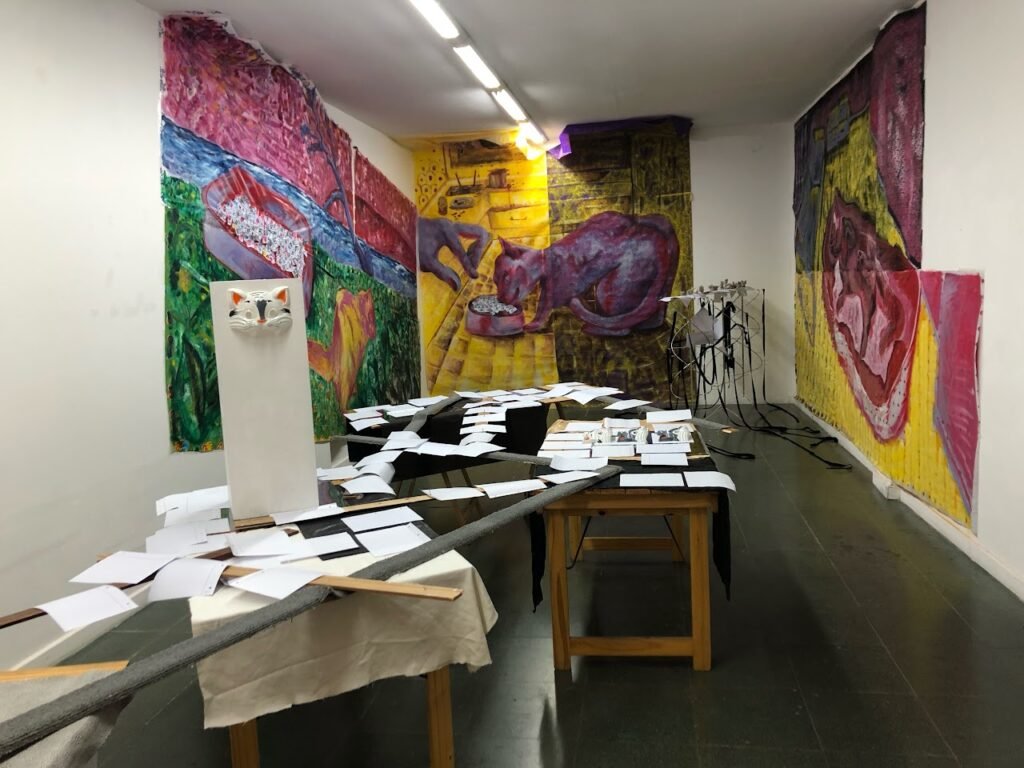 Big paintings and sculptures by horacio alcolea crespo in buenos aires7